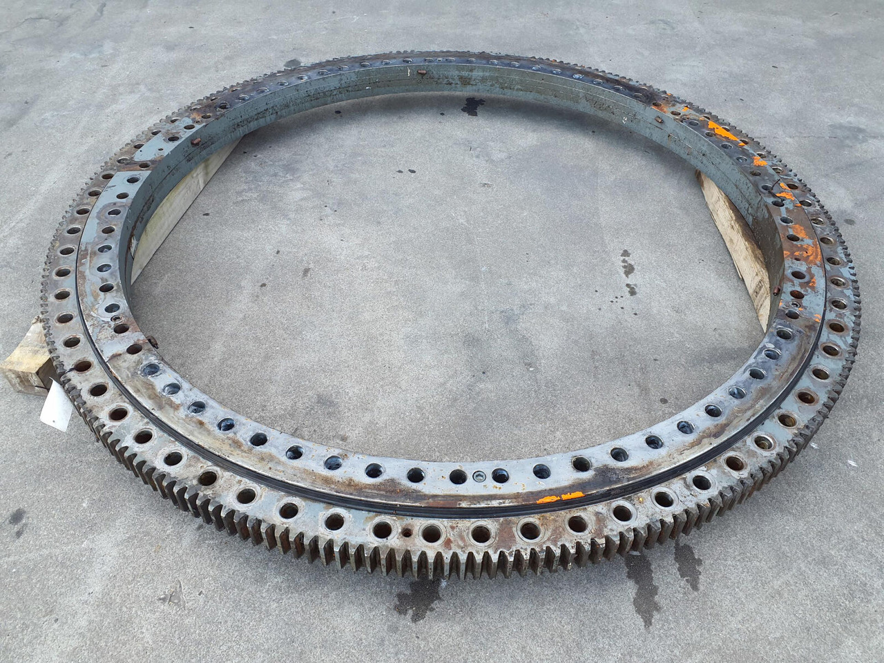 Liebherr LTM 1200/1 slewing ring - Slewing ring for Mobile crane: picture 1 Liebherr LTM 1200/1 slewing ring - Slewing ring for Mobile crane: picture 1