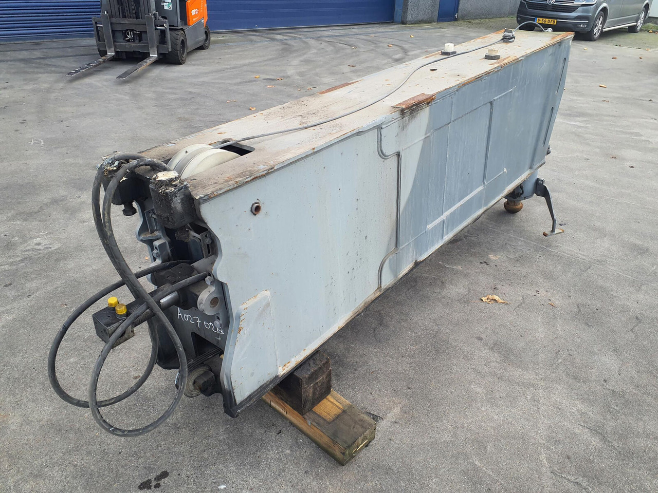 Liebherr LTM 1250-6.1 outrigger beam complete rear - Suspension for Crane: picture 3 Liebherr LTM 1250-6.1 outrigger beam complete rear - Suspension for Crane: picture 3