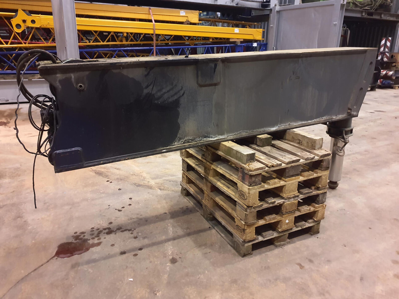 Liebherr LTM 1300 outrigger complete front R - Suspension for Mobile crane: picture 4 Liebherr LTM 1300 outrigger complete front R - Suspension for Mobile crane: picture 4