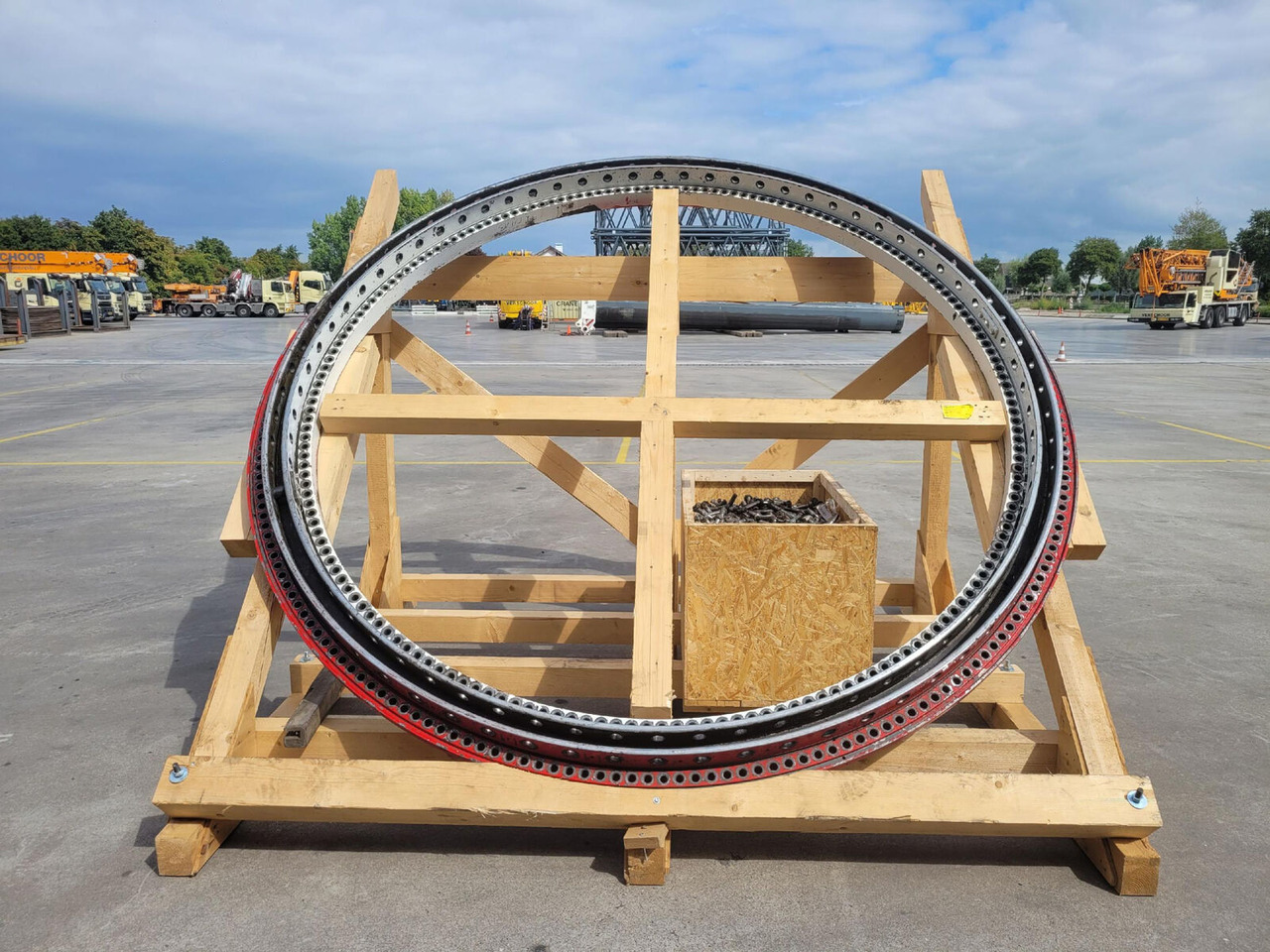 Liebherr LTM 1750-9.1 quick connection slew ring - Slewing ring for Mobile crane: picture 2 Liebherr LTM 1750-9.1 quick connection slew ring - Slewing ring for Mobile crane: picture 2