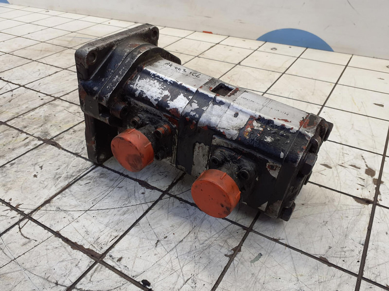 Sundstrand dual gear pump - Hydraulic pump for Crane: picture 1 Sundstrand dual gear pump - Hydraulic pump for Crane: picture 1