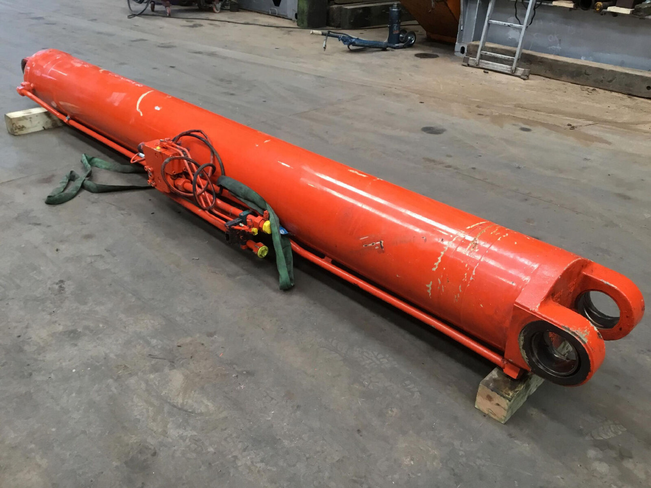Terex AC 100 boom cylinder - Hydraulic cylinder for Mobile crane: picture 4 Terex AC 100 boom cylinder - Hydraulic cylinder for Mobile crane: picture 4