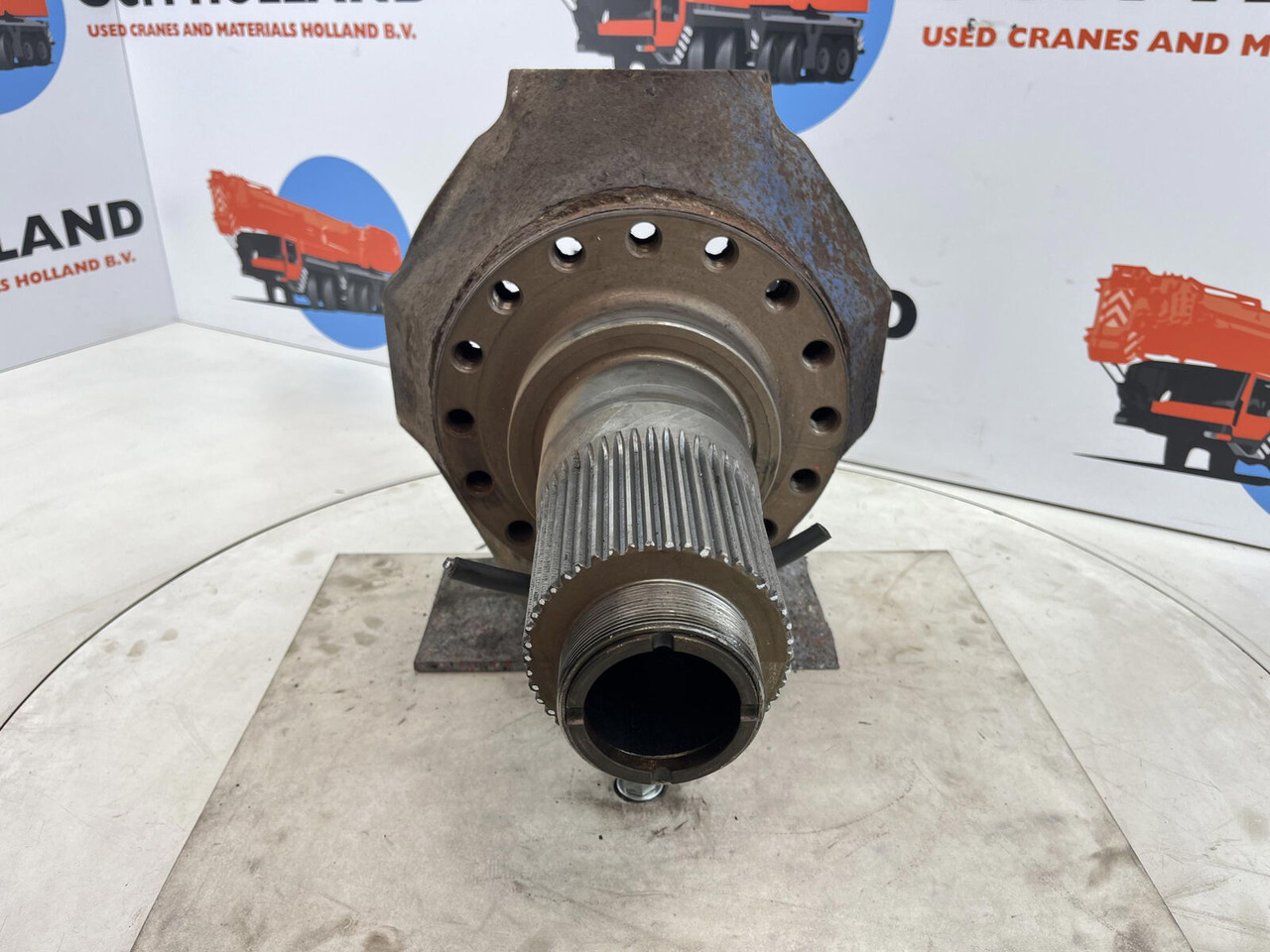 Terex AC 155, AC 205 Steering knuckle 16 holes - Steering knuckle for Mobile crane: picture 2 Terex AC 155, AC 205 Steering knuckle 16 holes - Steering knuckle for Mobile crane: picture 2