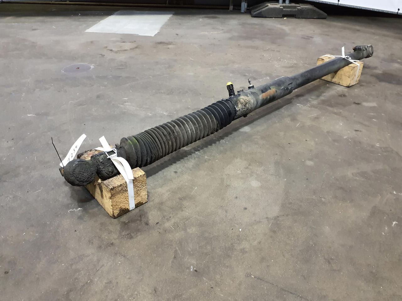 Terex AC 700 steering rod UHL/crap walk - Steering for Mobile crane: picture 2 Terex AC 700 steering rod UHL/crap walk - Steering for Mobile crane: picture 2