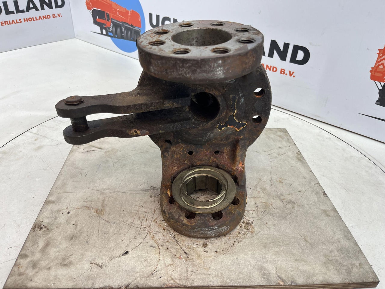 Terex HC 340 Steering knuckle 12 holes axle 1 - Steering knuckle for Mobile crane: picture 5 Terex HC 340 Steering knuckle 12 holes axle 1 - Steering knuckle for Mobile crane: picture 5