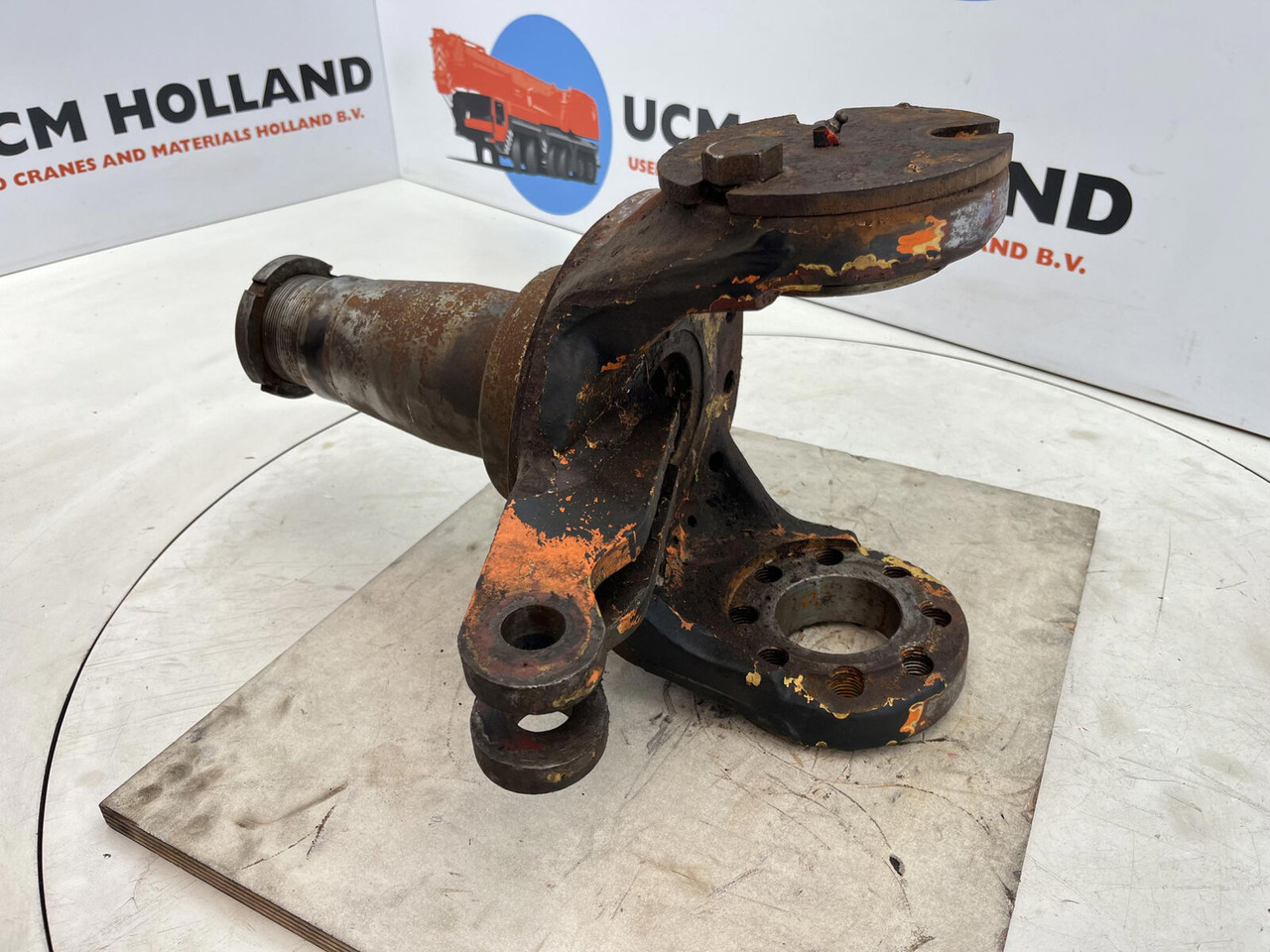 Terex HC 340 Steering knuckle 12 holes axle 1 - Steering knuckle for Mobile crane: picture 4 Terex HC 340 Steering knuckle 12 holes axle 1 - Steering knuckle for Mobile crane: picture 4