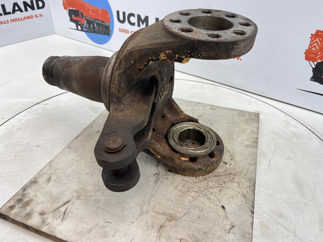 Terex HC 340 Steering knuckle 12 holes axle 1 - Steering knuckle for Mobile crane: picture 4 Terex HC 340 Steering knuckle 12 holes axle 1 - Steering knuckle for Mobile crane: picture 4