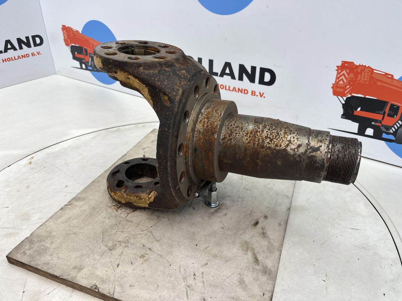 Terex HC 340 Steering knuckle 12 holes axle 2 - Steering knuckle for Crane: picture 3 Terex HC 340 Steering knuckle 12 holes axle 2 - Steering knuckle for Crane: picture 3