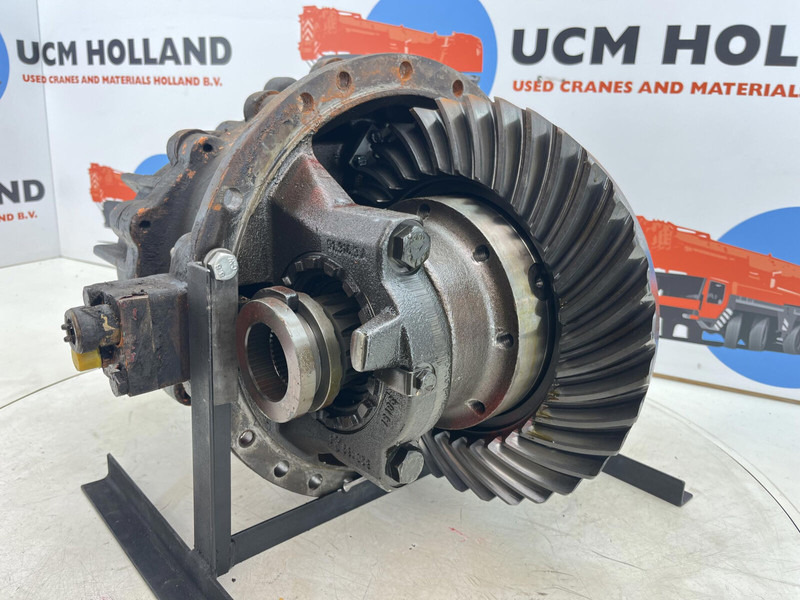Terex HC 340 drive through differential 13x35 axle 5 - Differential gear for Crane: picture 1 Terex HC 340 drive through differential 13x35 axle 5 - Differential gear for Crane: picture 1