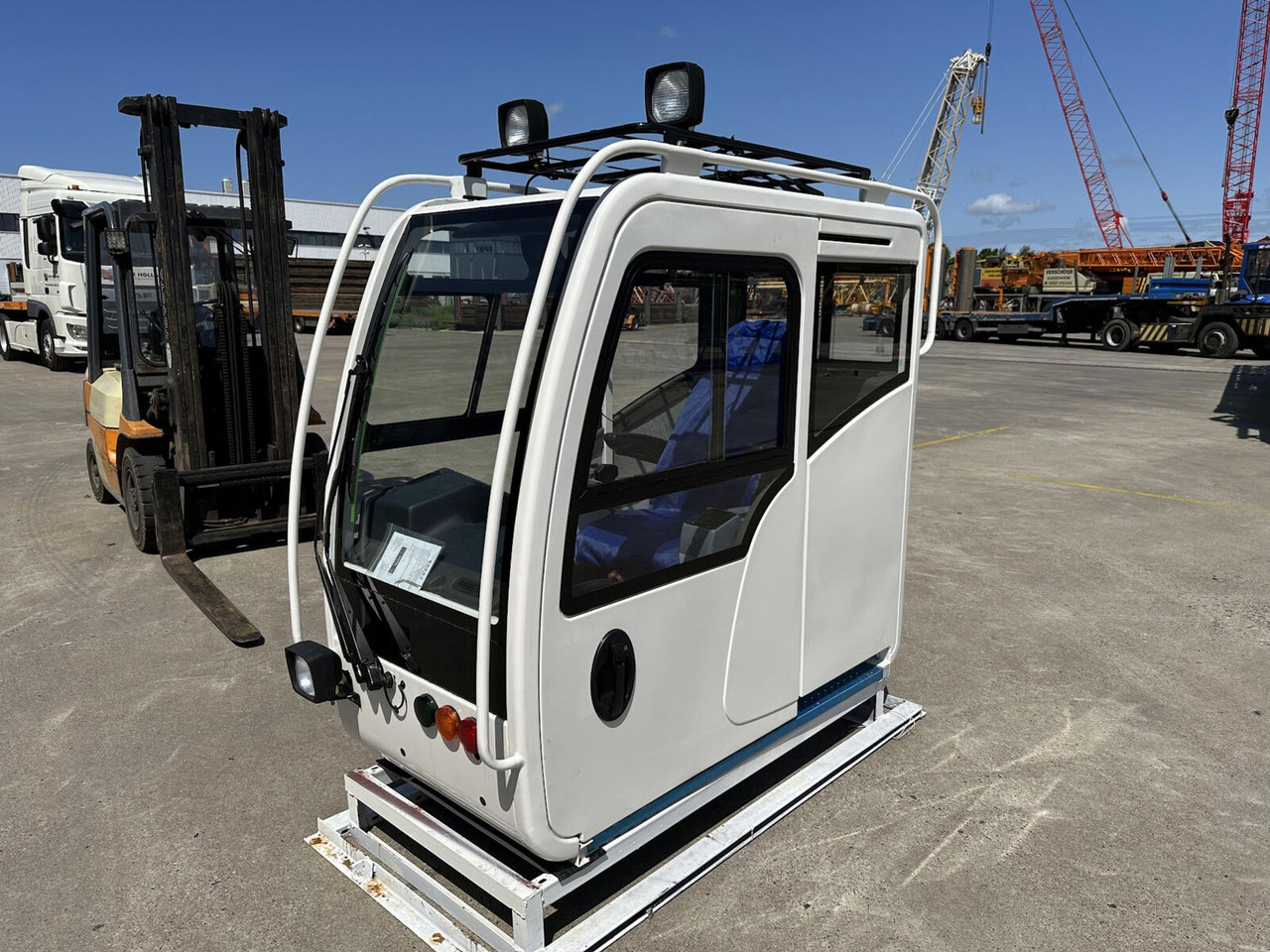 Terex dano/Demag upper cabs - Cab for Tower crane: picture 1 Terex dano/Demag upper cabs - Cab for Tower crane: picture 1