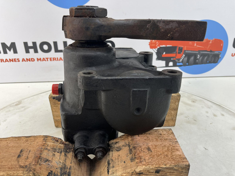 ZF Steering Box 130bar - Steering column for Crane: picture 3 ZF Steering Box 130bar - Steering column for Crane: picture 3