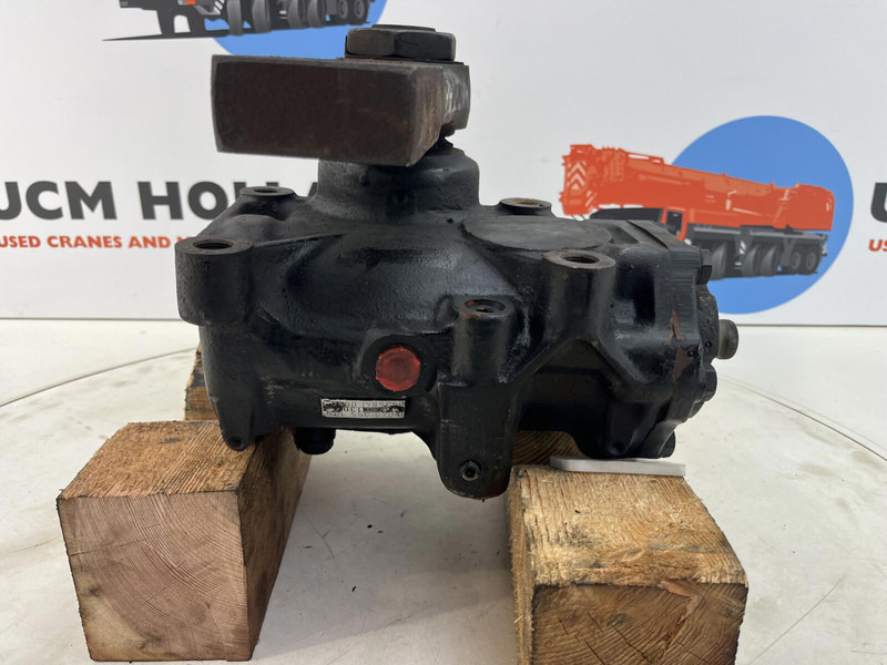 ZF Steering Box 130bar - Steering column for Crane: picture 1 ZF Steering Box 130bar - Steering column for Crane: picture 1