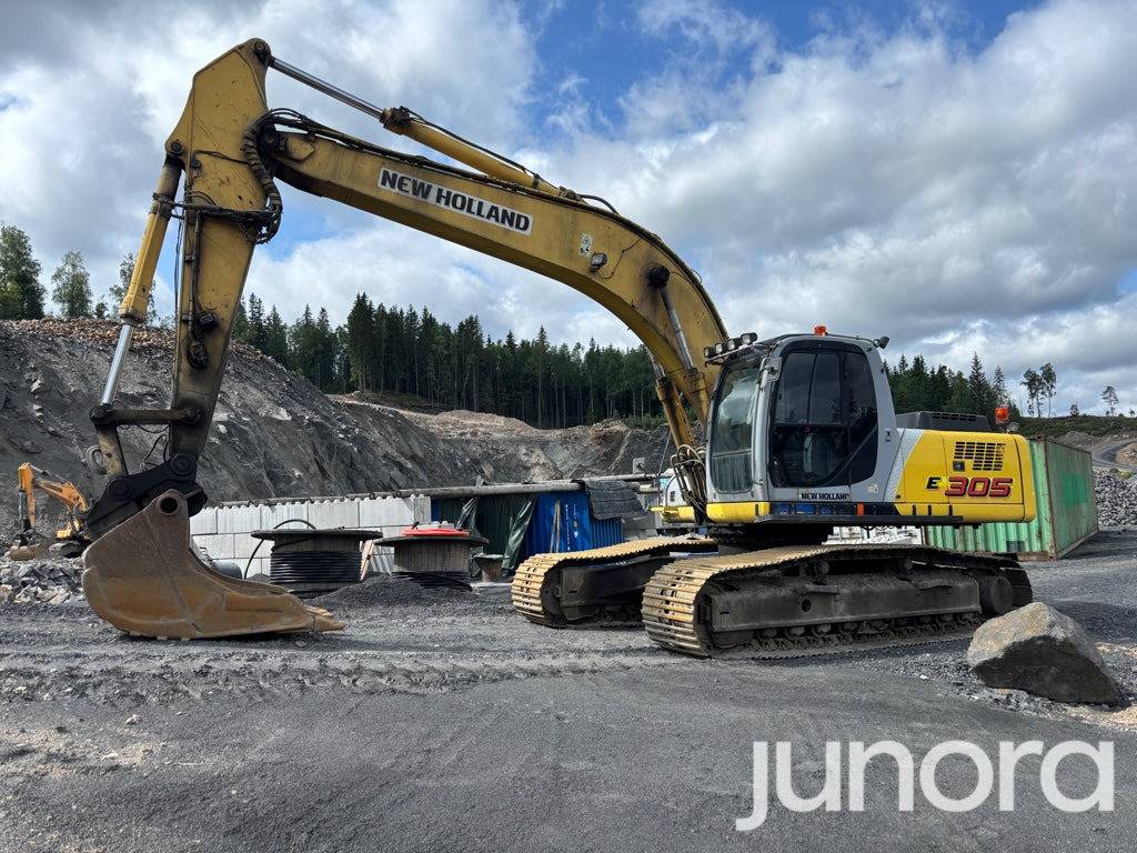 Bandgrävare - New Holland, E305 - Crawler excavator: picture 4 Bandgrävare - New Holland, E305 - Crawler excavator: picture 4