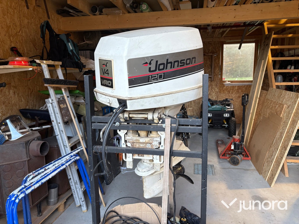 Båtmotor - Johnson V4 VRO 120 hk - Engine for Other machinery: picture 1 Båtmotor - Johnson V4 VRO 120 hk - Engine for Other machinery: picture 1
