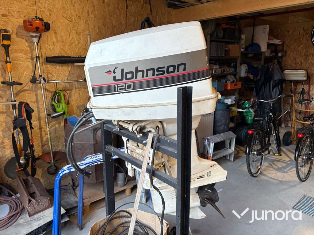 Båtmotor - Johnson V4 VRO 120 hk - Engine for Other machinery: picture 2 Båtmotor - Johnson V4 VRO 120 hk - Engine for Other machinery: picture 2