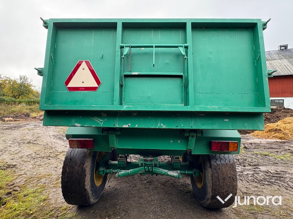 Lantbruksvagn - tipp - Farm tipping trailer/ Dumper: picture 5 Lantbruksvagn - tipp - Farm tipping trailer/ Dumper: picture 5
