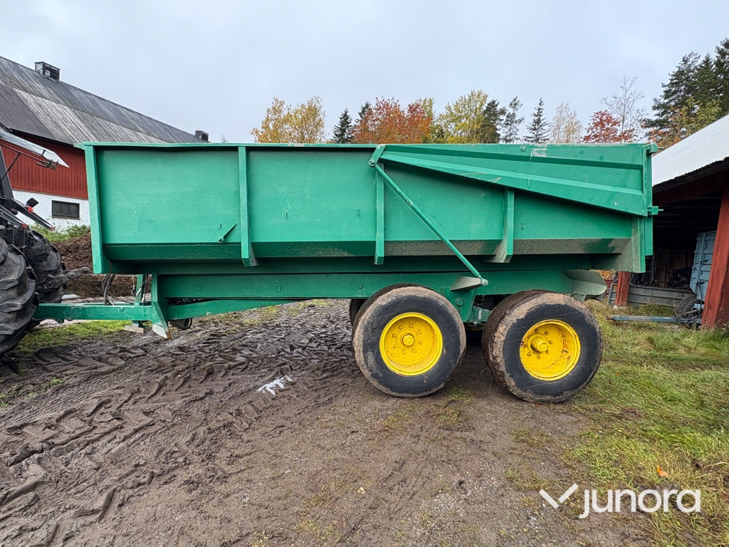 Lantbruksvagn - tipp - Farm tipping trailer/ Dumper: picture 1 Lantbruksvagn - tipp - Farm tipping trailer/ Dumper: picture 1