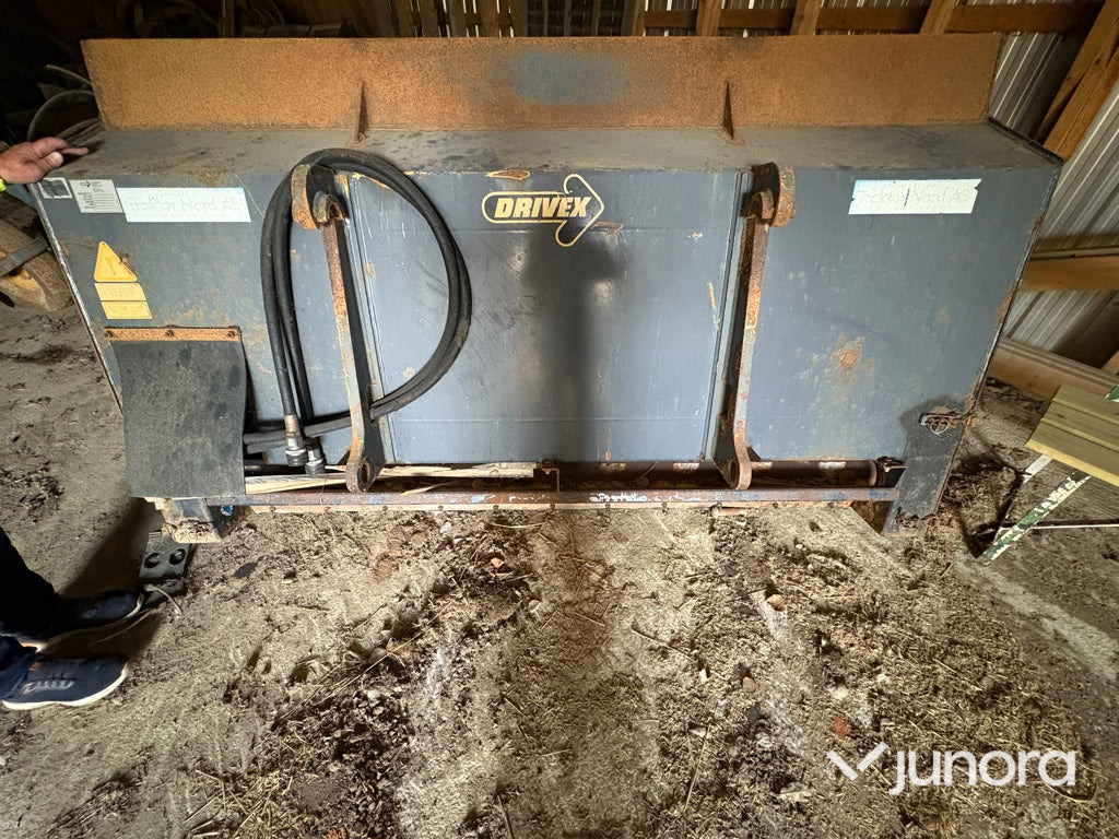 Sandspridarskopa - Drivex SS 2400 Bm - Sand/ Salt spreader: picture 5 Sandspridarskopa - Drivex SS 2400 Bm - Sand/ Salt spreader: picture 5