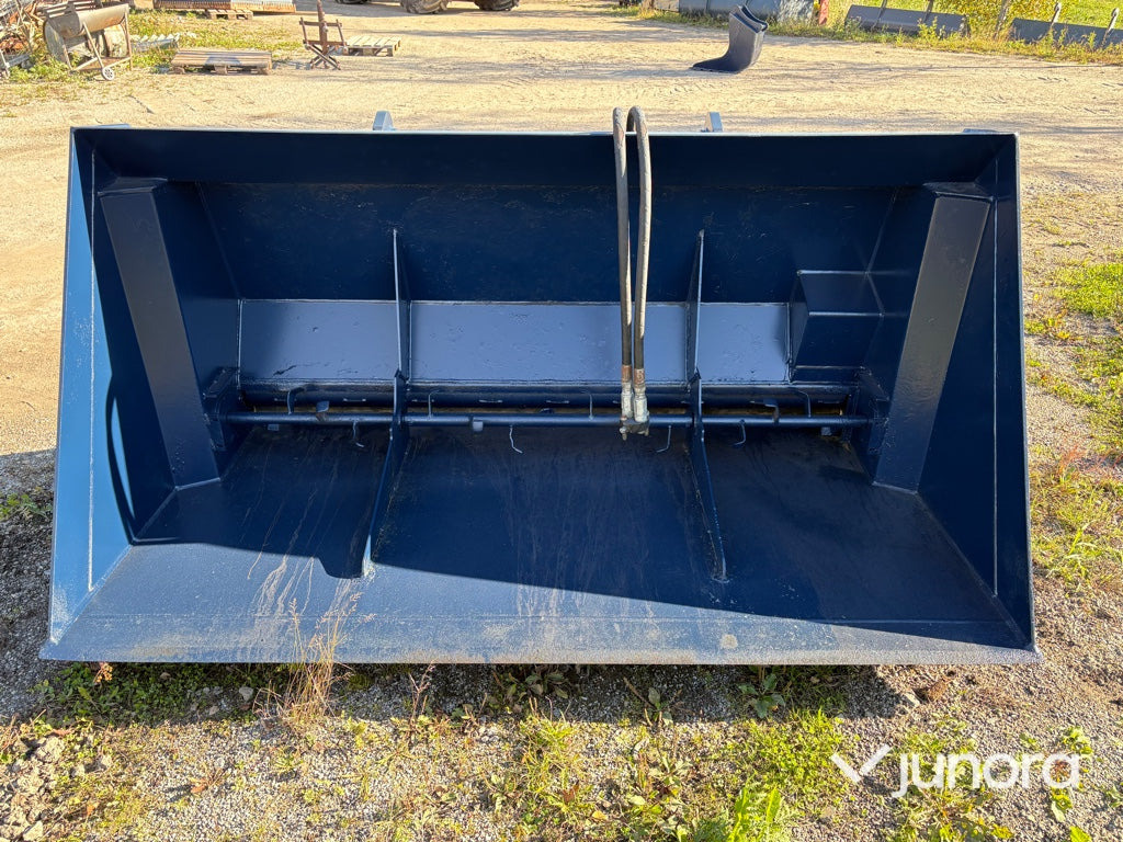 Sandspridarskopa - Drivex - Sand/ Salt spreader: picture 2 Sandspridarskopa - Drivex - Sand/ Salt spreader: picture 2