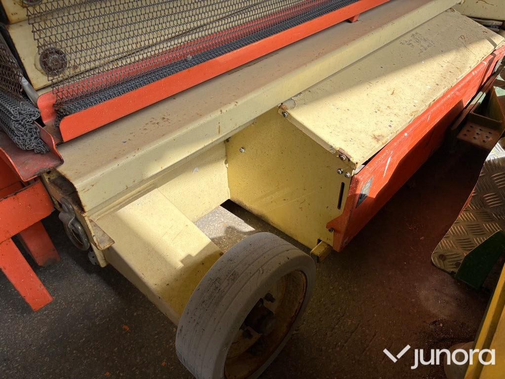 Scissor lift Saxlift - JLG Industries, 2658E: picture 11 Scissor lift Saxlift - JLG Industries, 2658E: picture 11
