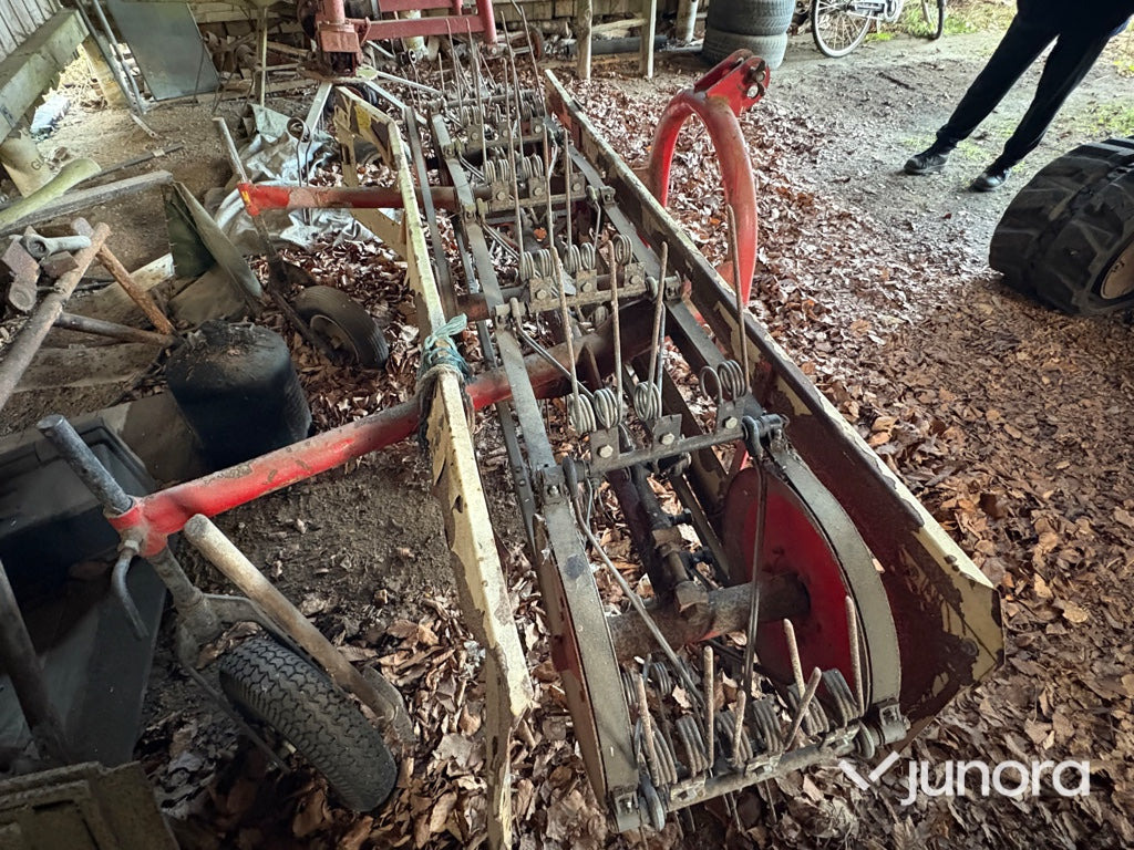 Sidoräfsa - Z222 - Hay and forage equipment: picture 5 Sidoräfsa - Z222 - Hay and forage equipment: picture 5