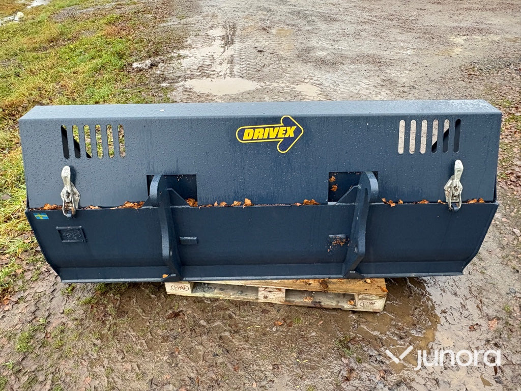 Skopa med snökrage - Drivex L30 Zettelmeyer - Loader bucket: picture 4 Skopa med snökrage - Drivex L30 Zettelmeyer - Loader bucket: picture 4