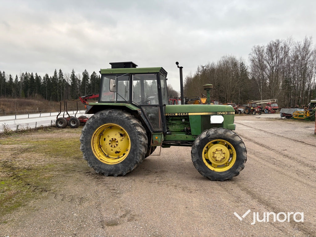 Farm tractor Traktor - John Deere 3140 MFWD: picture 8