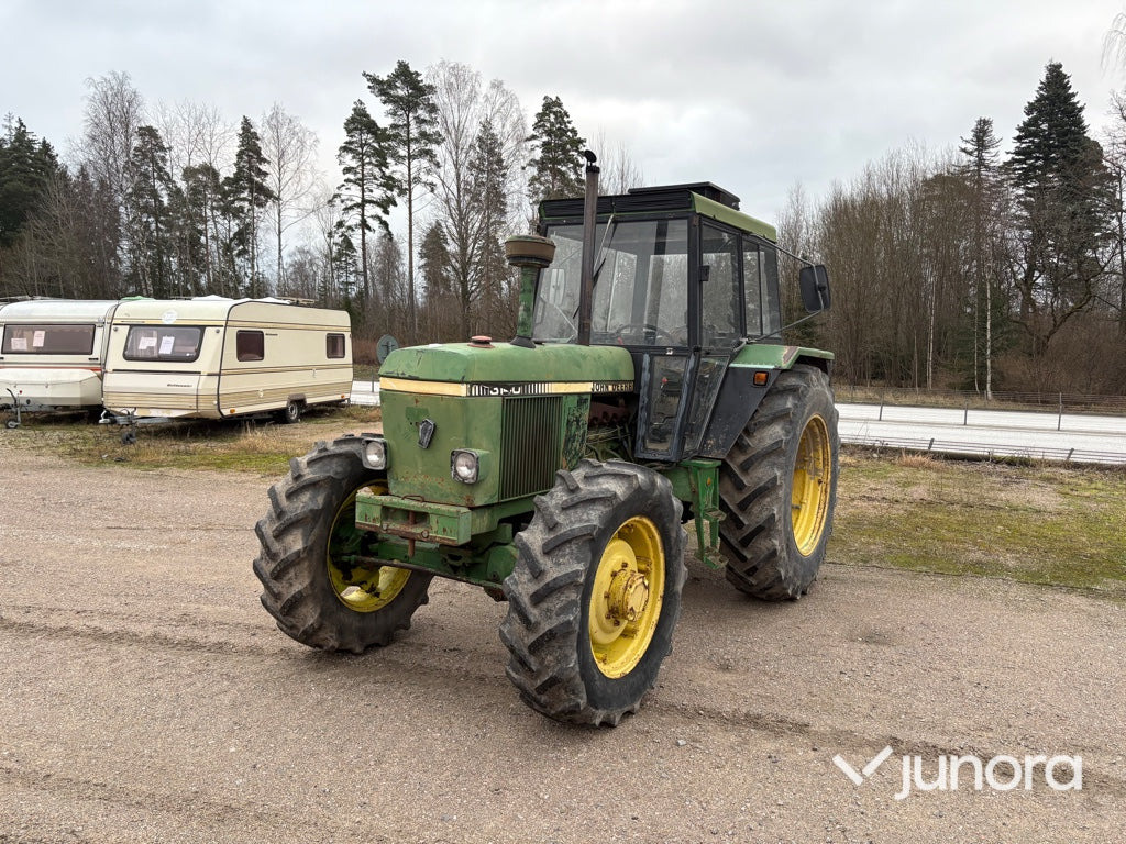 Farm tractor Traktor - John Deere 3140 MFWD: picture 14