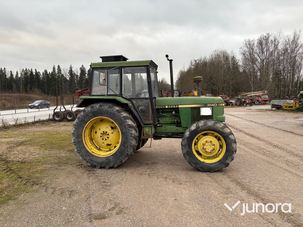 Farm tractor Traktor - John Deere 3140 MFWD: picture 7