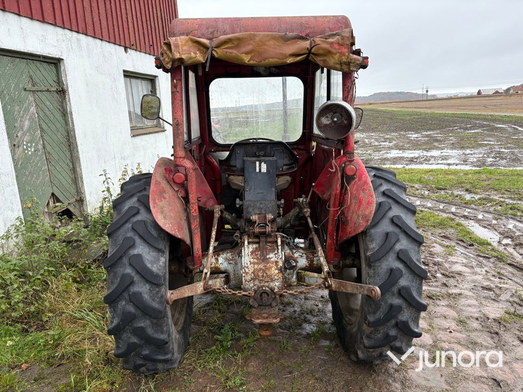 Traktor - MF 35 - Farm tractor: picture 5 Traktor - MF 35 - Farm tractor: picture 5