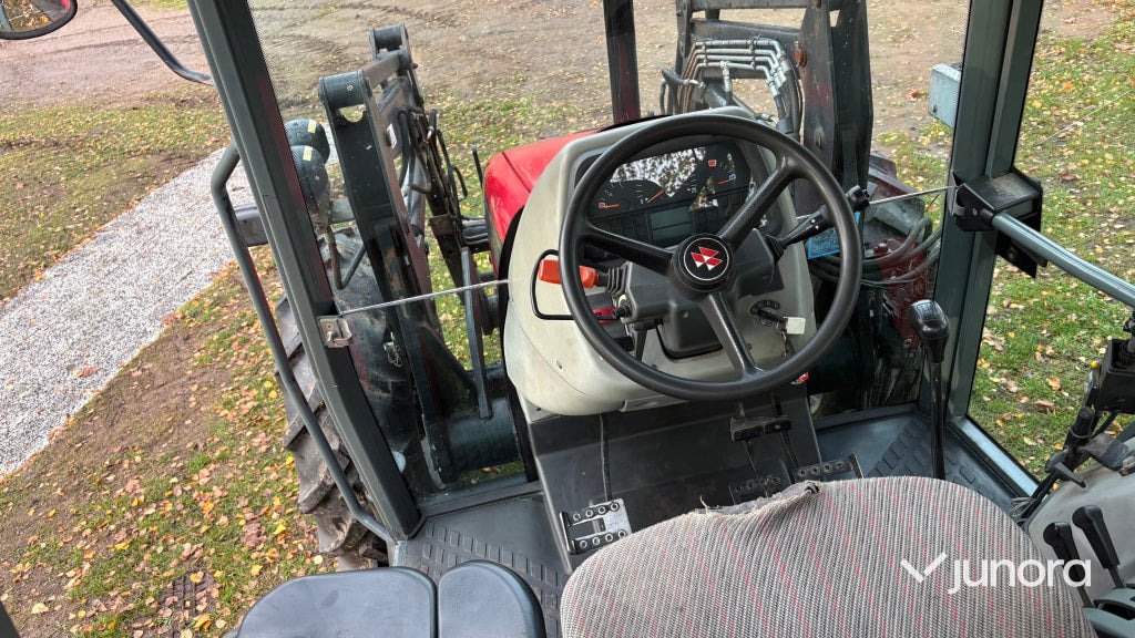 Leasing of Traktor - Massey Ferguson, 4245 Traktor - Massey Ferguson, 4245: picture 10 Leasing of Traktor - Massey Ferguson, 4245 Traktor - Massey Ferguson, 4245: picture 10