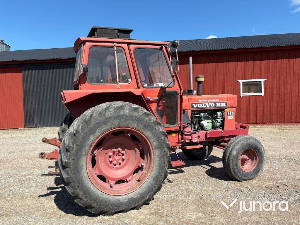 Traktor Volvo BM T 650 - Farm tractor: picture 2 Traktor Volvo BM T 650 - Farm tractor: picture 2