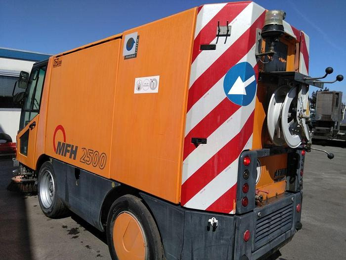 Aebi MFH2500 - Road sweeper: picture 4 Aebi MFH2500 - Road sweeper: picture 4