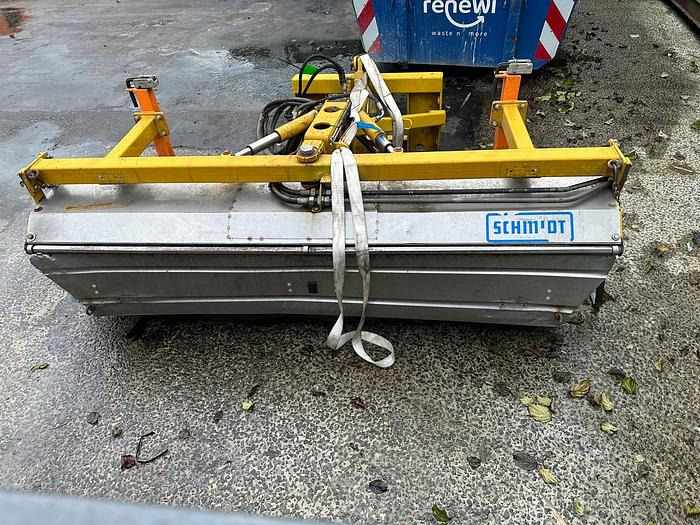 Aebi-Schmidt VKS 22-H - Broom: picture 2 Aebi-Schmidt VKS 22-H - Broom: picture 2