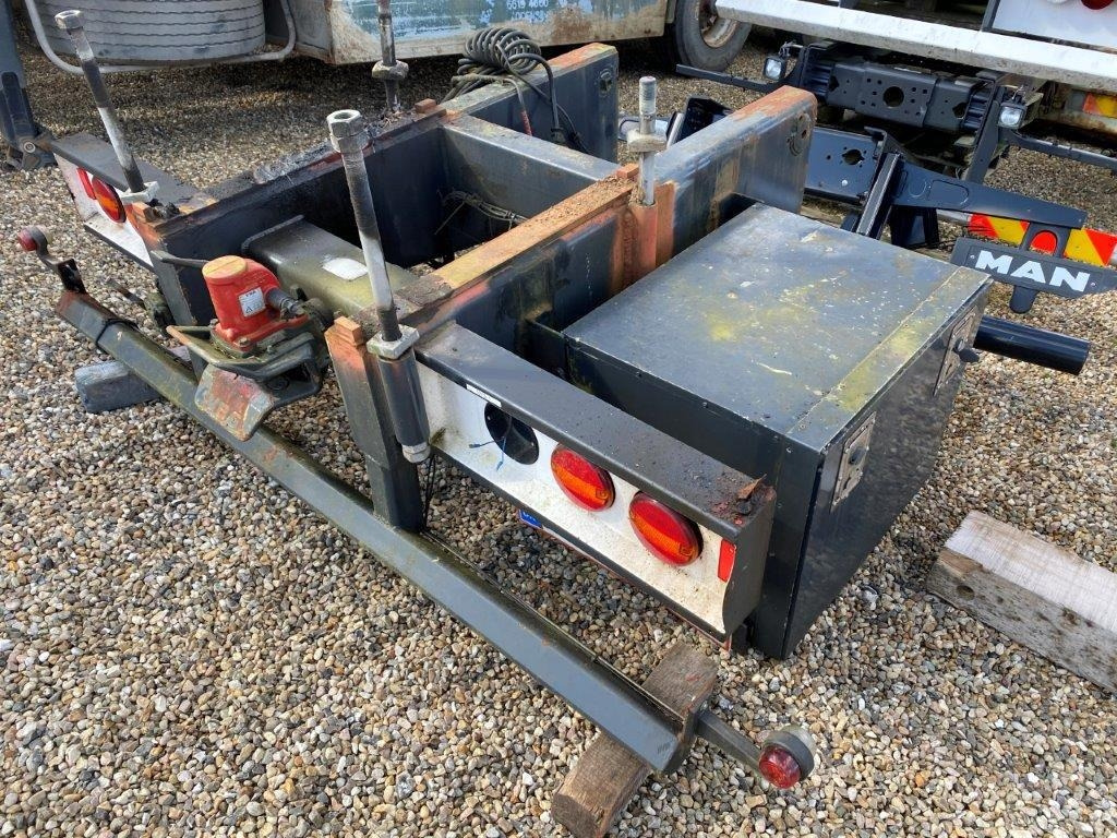 HMF krankonsol - 65 mm bolte - Attachment for Construction machinery: picture 1 HMF krankonsol - 65 mm bolte - Attachment for Construction machinery: picture 1