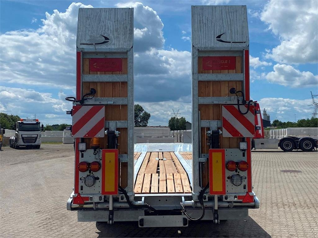 Hangler DTS 300 3 akslet med ramper - Low loader trailer: picture 5 Hangler DTS 300 3 akslet med ramper - Low loader trailer: picture 5