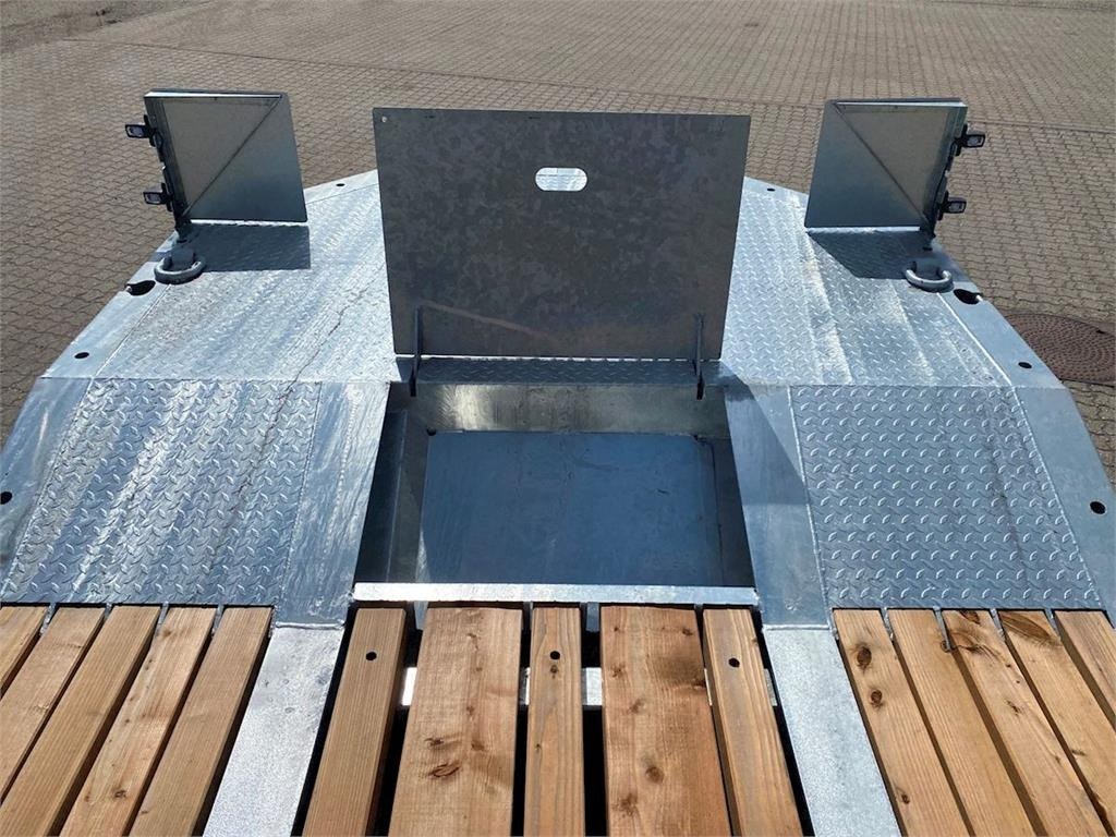 Hangler DTS 300 3 akslet med ramper - Low loader trailer: picture 3 Hangler DTS 300 3 akslet med ramper - Low loader trailer: picture 3