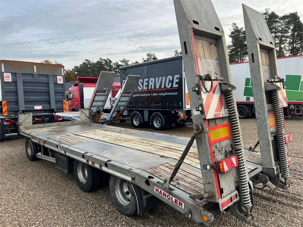 Hangler DTS-H 300P - 30-24 ton totalvægt - Low loader trailer: picture 3 Hangler DTS-H 300P - 30-24 ton totalvægt - Low loader trailer: picture 3