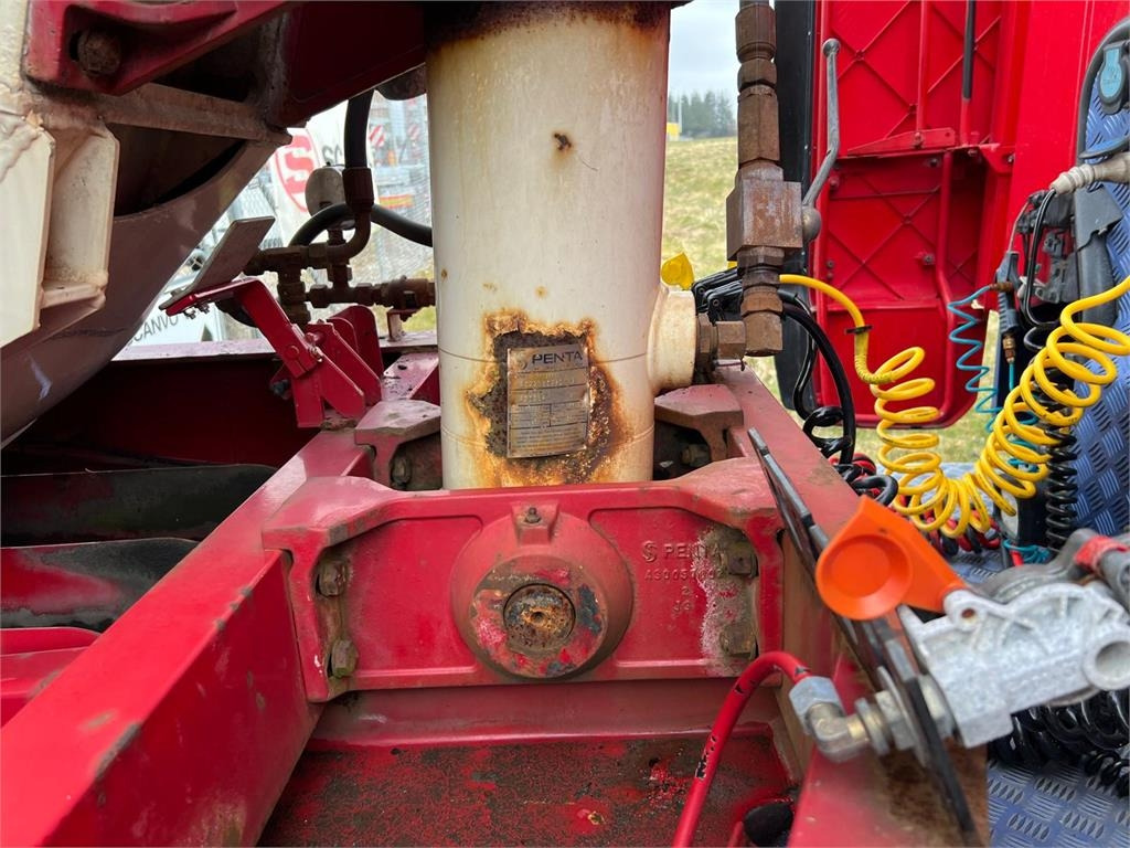 Tanker semi-trailer Interconsult 64m3 STRT1-64CA med tip: picture 8 Tanker semi-trailer Interconsult 64m3 STRT1-64CA med tip: picture 8