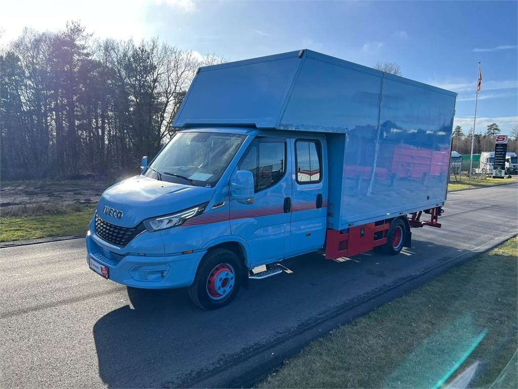Iveco Daily 70C18 - dobbelt cab - Box truck: picture 1 Iveco Daily 70C18 - dobbelt cab - Box truck: picture 1