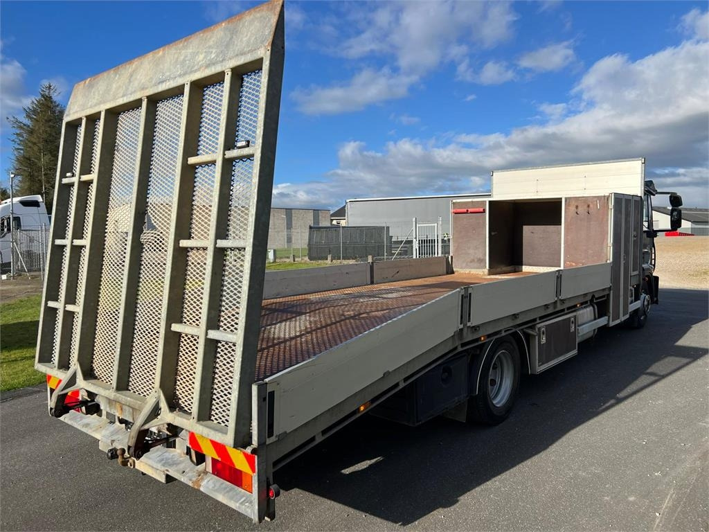 Iveco Euro Cargo 120 E22 - Car transporter truck: picture 4 Iveco Euro Cargo 120 E22 - Car transporter truck: picture 4