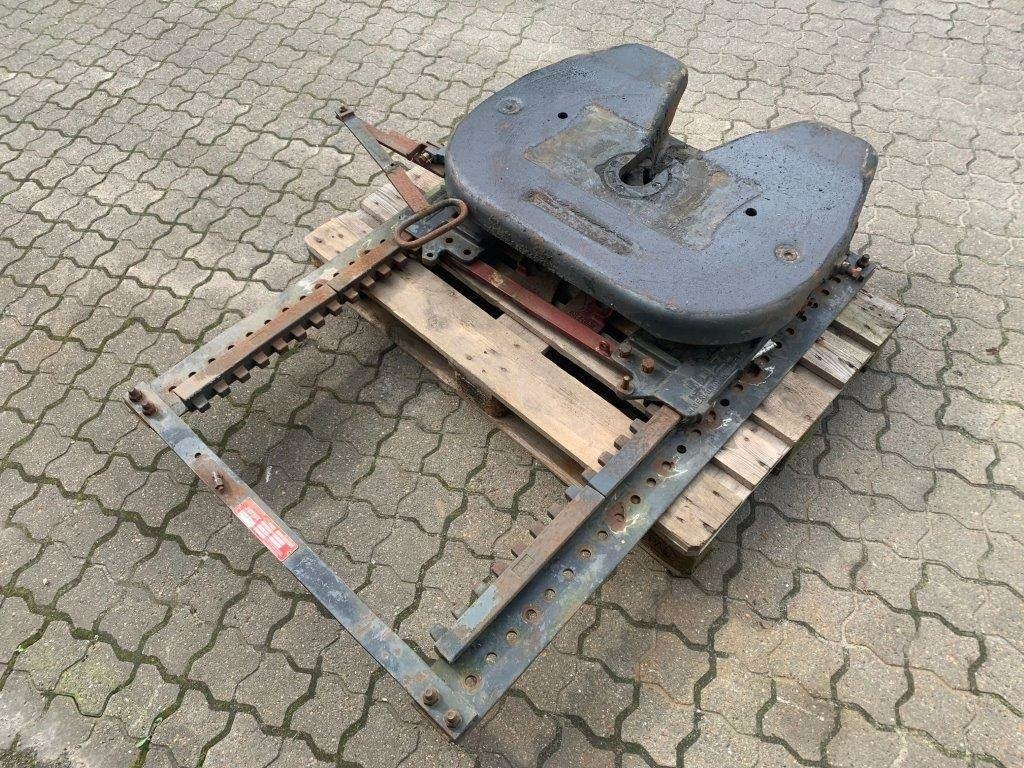 Jost JSL - forskydelig skammel ( Scania ) - Fifth wheel coupling for Truck: picture 3 Jost JSL - forskydelig skammel ( Scania ) - Fifth wheel coupling for Truck: picture 3