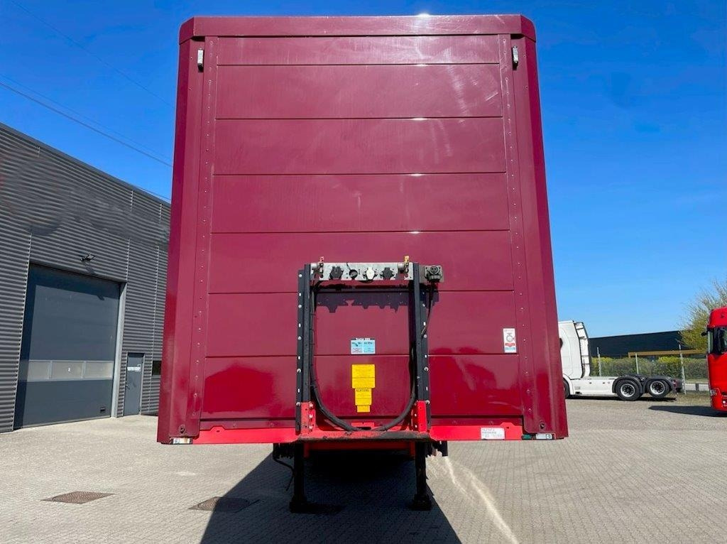 Kel-Berg 3-aks med folde-slædelift - Closed box semi-trailer: picture 3 Kel-Berg 3-aks med folde-slædelift - Closed box semi-trailer: picture 3