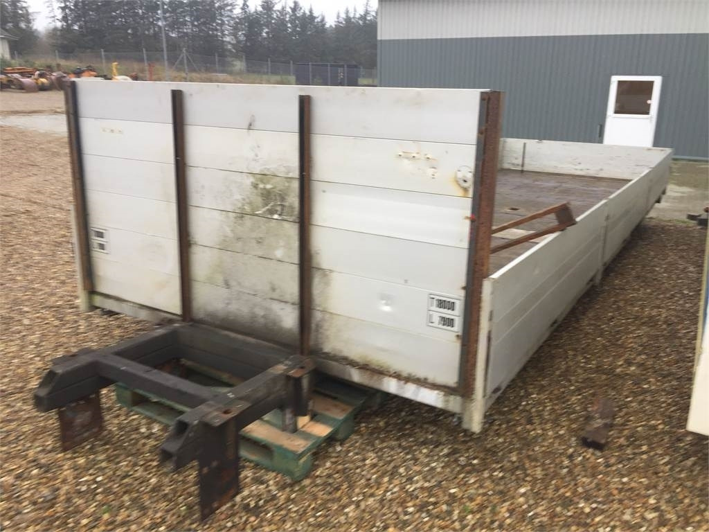Kjeldsen Karosseri Fabrik 8,0 mtr fastlad med plad - Flatbed body: picture 4 Kjeldsen Karosseri Fabrik 8,0 mtr fastlad med plad - Flatbed body: picture 4