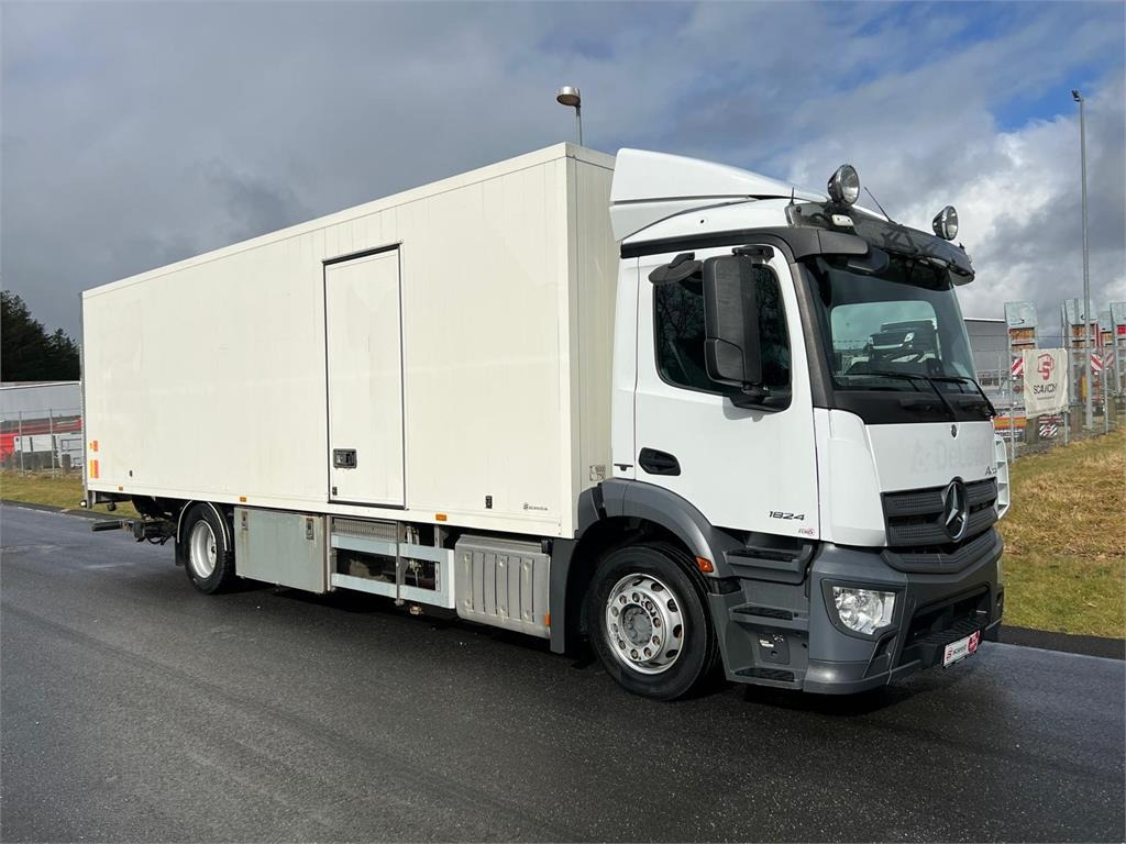 Box truck Mercedes-Benz Antos 1824 LnR: picture 7
