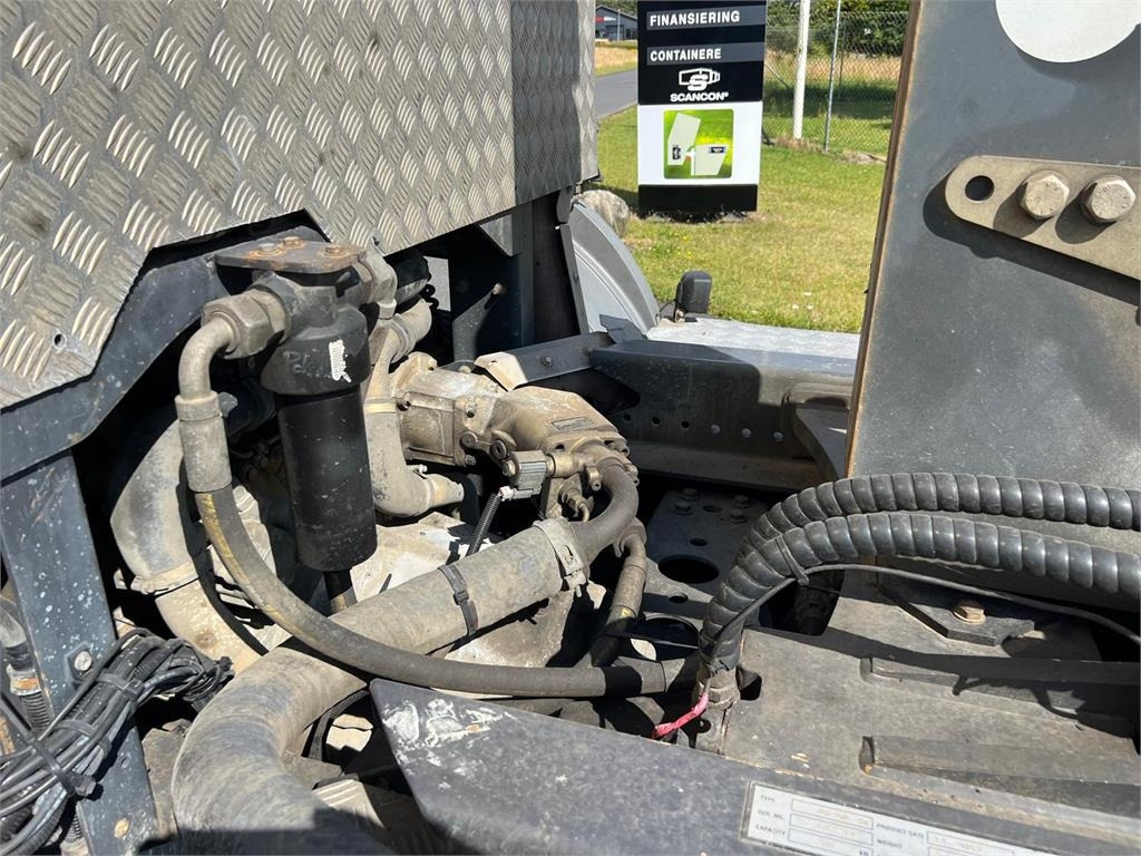 Hook lift truck Mercedes-Benz Econic 2630 L: picture 15