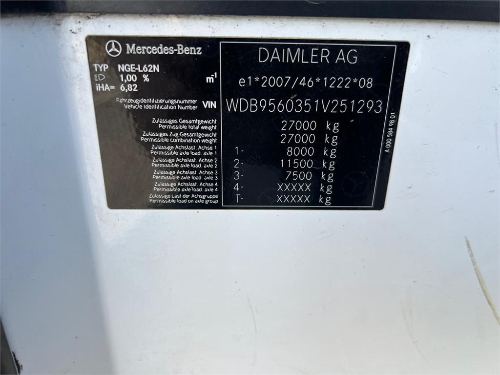 Hook lift truck Mercedes-Benz Econic 2630 L: picture 21
