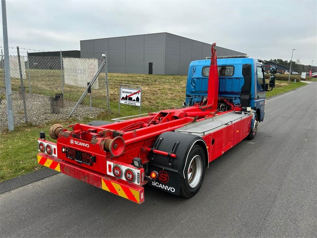 Mitsubishi Fuso CANTER 9C150 - Hook lift truck: picture 2 Mitsubishi Fuso CANTER 9C150 - Hook lift truck: picture 2