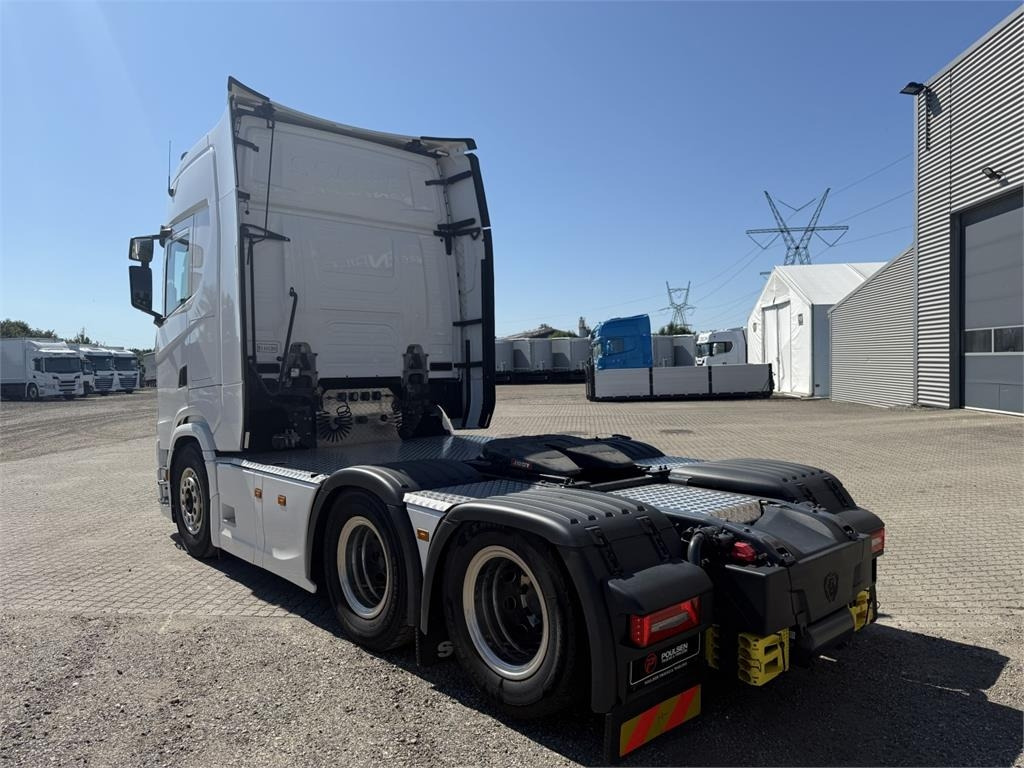 Scania S560 A 6x2 NB 2950  - Tractor unit: picture 3 Scania S560 A 6x2 NB 2950  - Tractor unit: picture 3