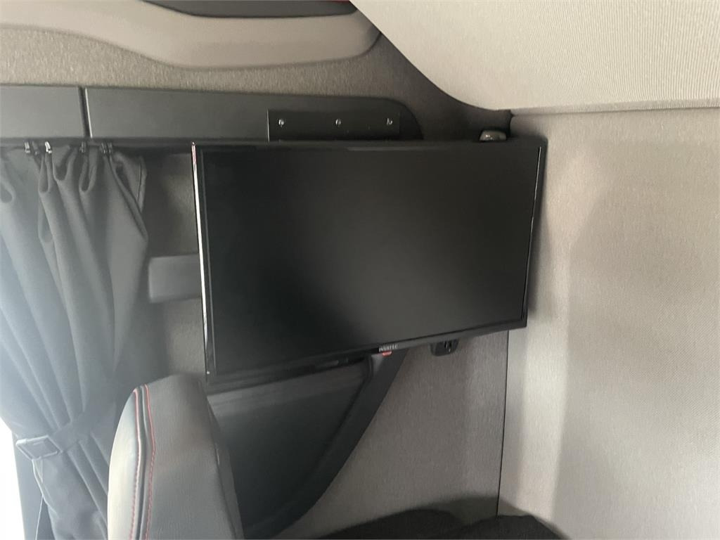 Tractor unit Scania S660 A 6x2 NB 2950: picture 18 Tractor unit Scania S660 A 6x2 NB 2950: picture 18